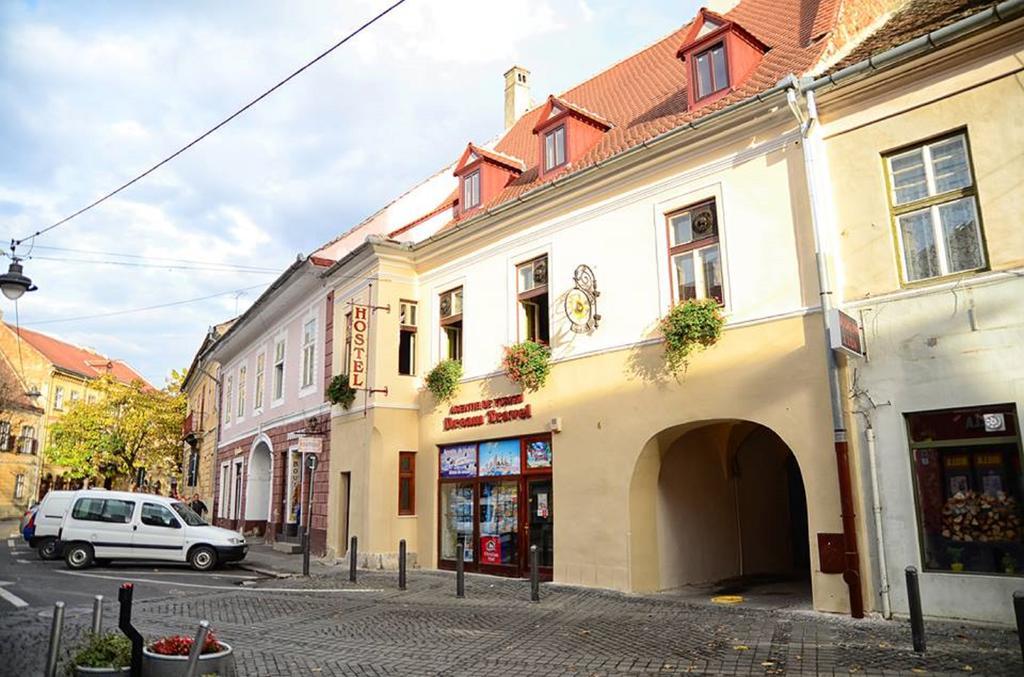 Hostel Pangeea Sybin Zewnętrze zdjęcie