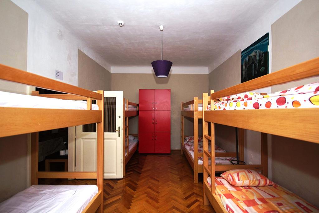 Hostel Pangeea Sybin Zewnętrze zdjęcie