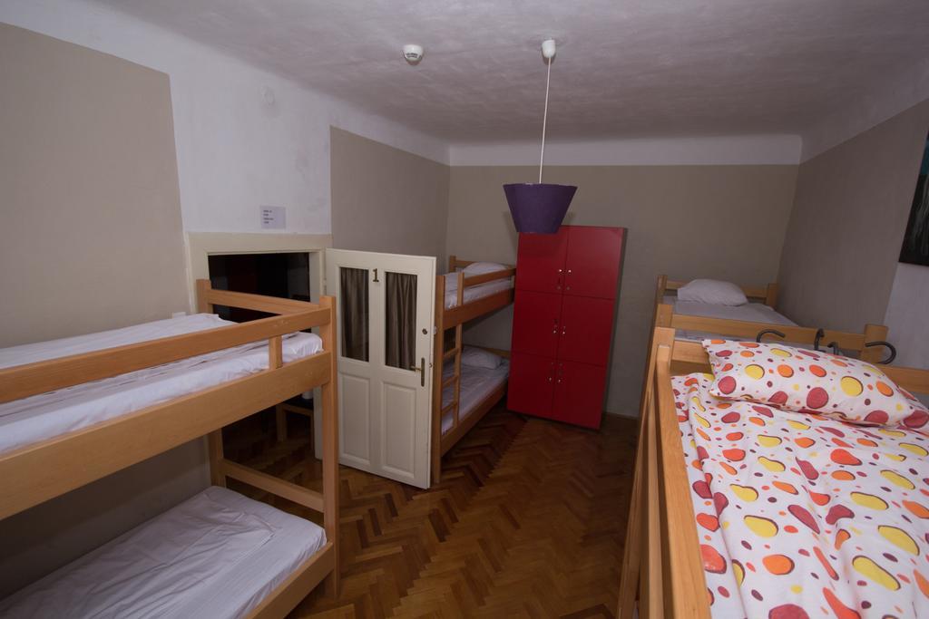 Hostel Pangeea Sybin Zewnętrze zdjęcie