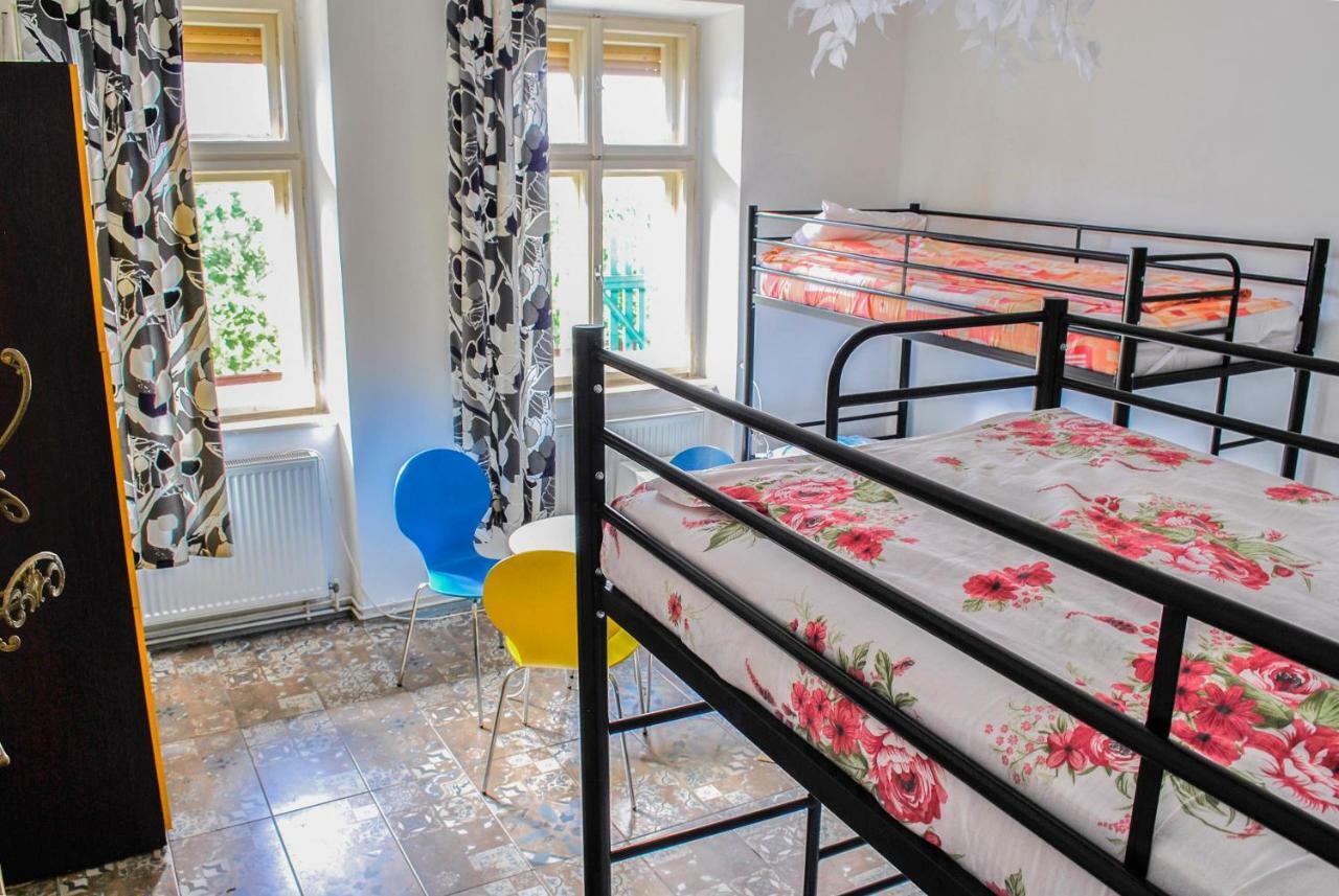 Hostel Pangeea Sybin Zewnętrze zdjęcie
